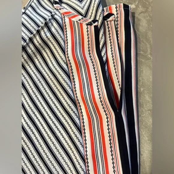 LOFT Sleeveless Top - Picture 2 of 8